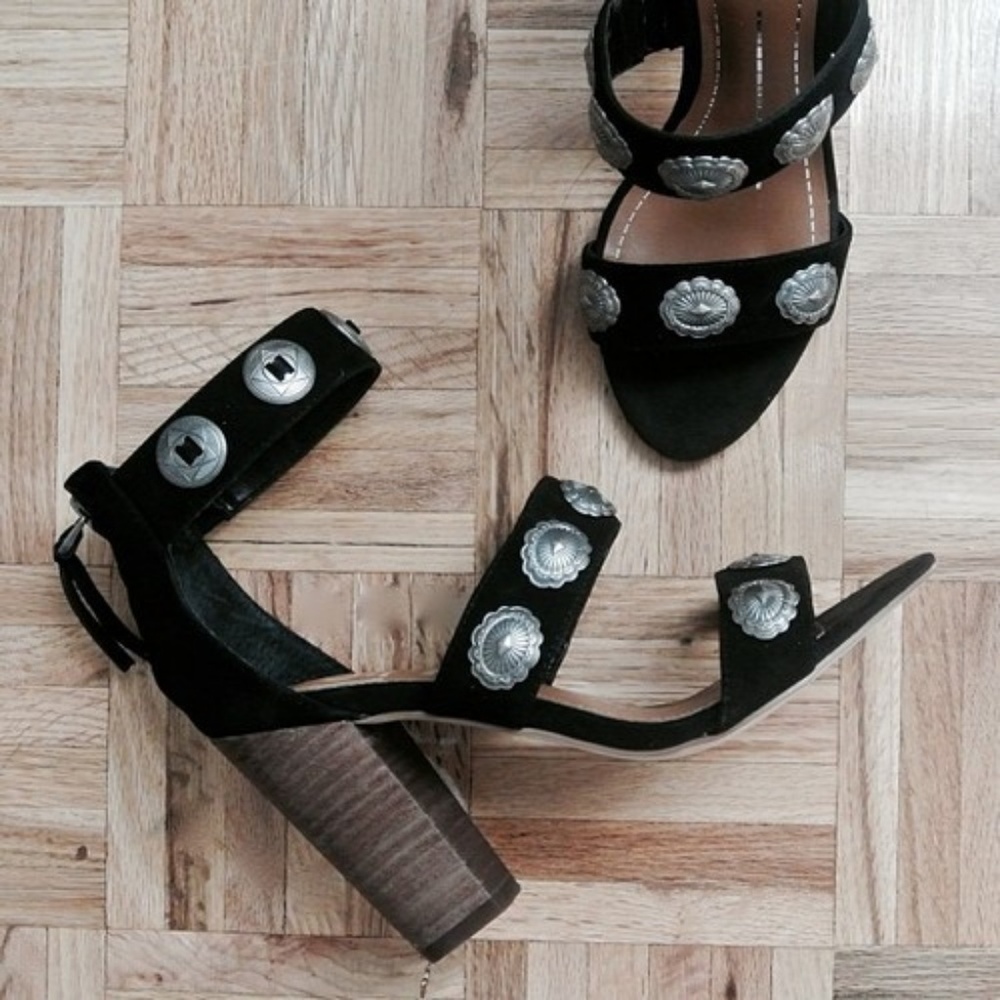 Dolce Vita x Vanessa Mooney 'Montey' Sandal